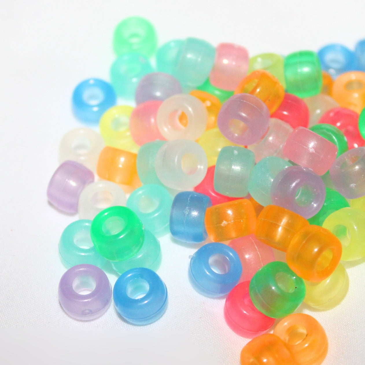 Colorful small beads (100 pcs)