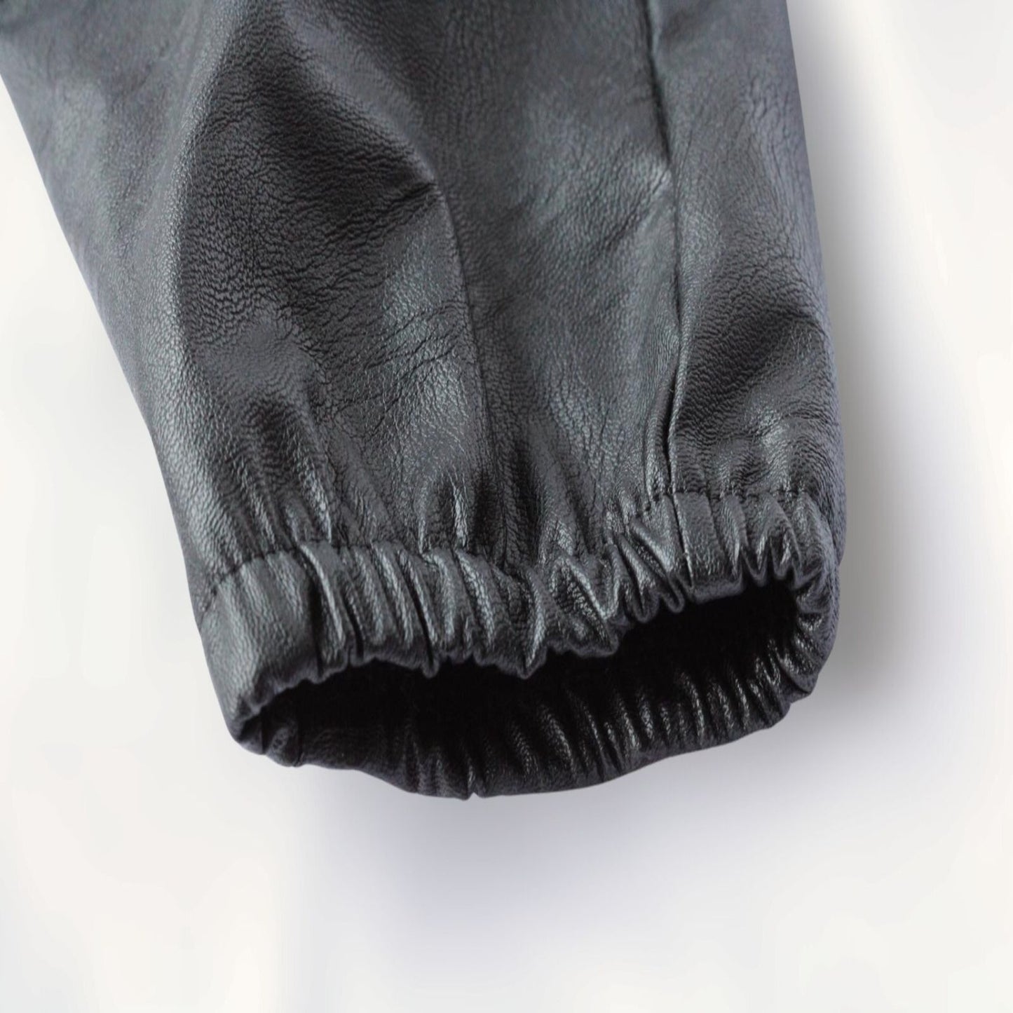 Leather look cargo broek (meerdere kleuren beschikbaar)